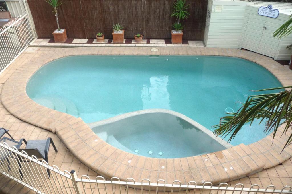 Surfbeach & 3*