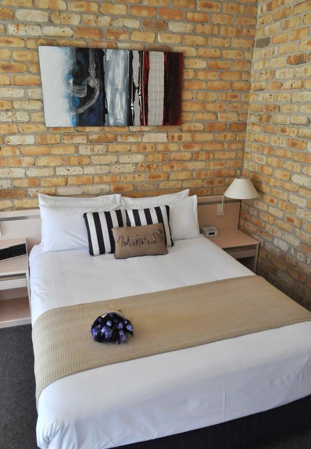 Surfbeach & Aparthotel 3*